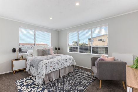 Photo of property in 41 Cleat Street, Whitby, Porirua, 5024