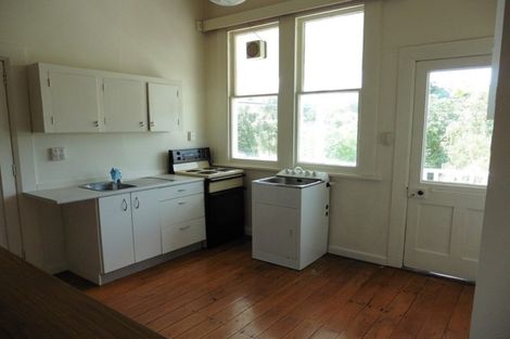 Photo of property in 4 Burlington Road, Hospital Hill, Napier, 4110