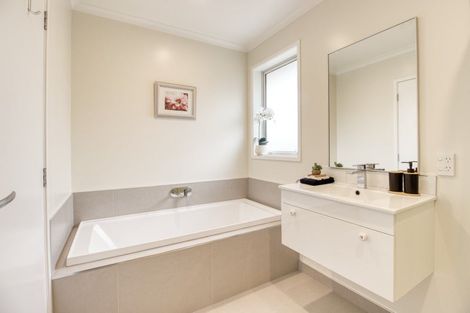 Photo of property in 2 Wiersma Lane, Wigram, Christchurch, 8025