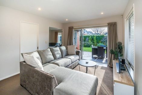 Photo of property in 2 Levinge Lane, Hillmorton, Christchurch, 8024