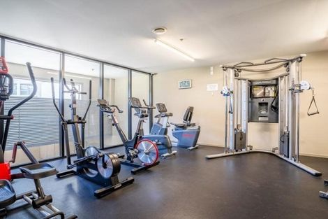 Photo of property in Cooks Apartments, 1d/24 James Cook Crescent, Remuera, Auckland, 1050