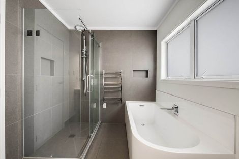 Photo of property in 12 Fordyce Avenue, Sunnyhills, Auckland, 2010