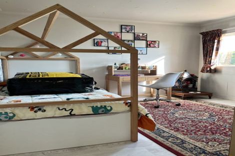 Photo of property in 9 Bickleigh Grove, New Lynn, Auckland, 0600