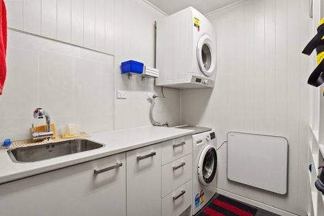 Photo of property in 27 Pendeen Crescent, Jacks Point, Queenstown, 9371