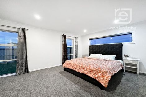 Photo of property in 8 Clonbunny Close, Rolleston, 7614