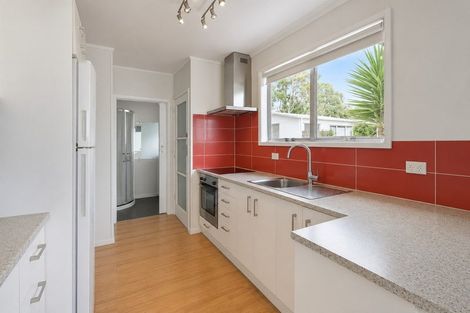 Photo of property in 3 Smedley Street, Manurewa, Auckland, 2102