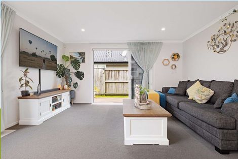 Photo of property in 20 Toi Place, Papamoa, 3118