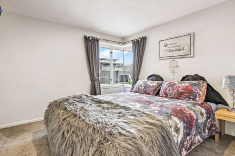 Photo of property in 28 Brightstone Crescent, Aranui, Christchurch, 8061