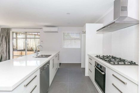 Photo of property in 3/1 Hibiscus Avenue, Hamilton Lake, Hamilton, 3204