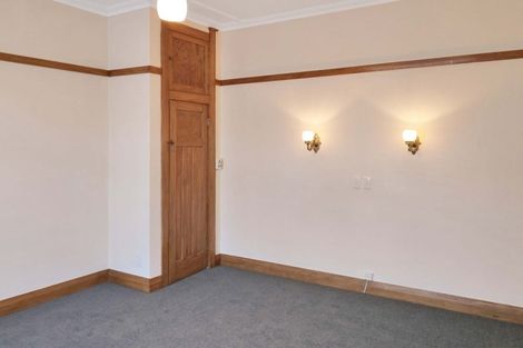 Photo of property in 22 Saint Albans Grove, Woburn, Lower Hutt, 5010