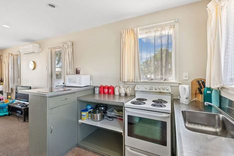 Photo of property in 2/60 Avalon Street, Richmond, Christchurch, 8013