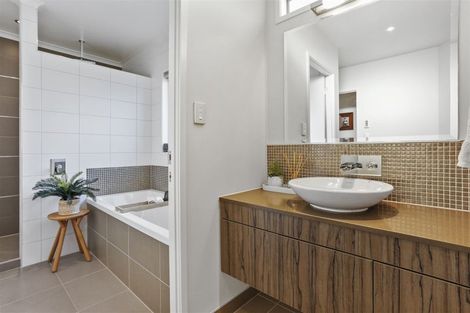 Photo of property in 78 Bannings Way, Hobsonville, Auckland, 0618