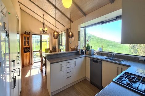 Photo of property in 814 State Highway 2, Pakipaki, Hastings, 4178