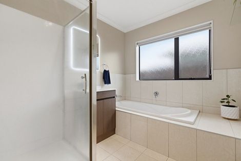 Photo of property in 9 Kereru Place, Pyes Pa, Tauranga, 3112