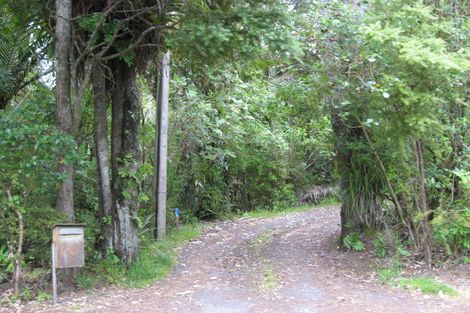 Photo of property in 84 Hinau Road, Waimauku, 0881