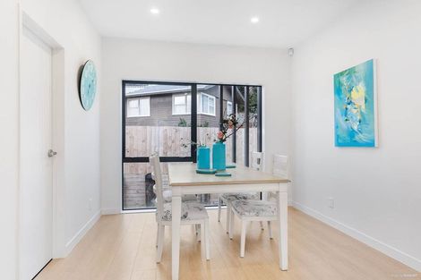 Photo of property in 3/28 Ludlow Terrace, Totara Vale, Auckland, 0627