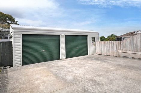 Photo of property in 4 Southview Place, Wattle Downs, Auckland, 2102