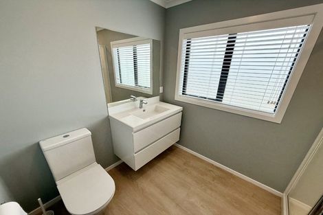 Photo of property in 9/64 Glen Road, Stokes Valley, Lower Hutt, 5019