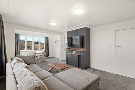 Photo of property in 30 Scotland Terrace, Green Island, Dunedin, 9018