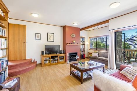 Photo of property in 2/16 Mahara Avenue, Birkenhead, Auckland, 0626