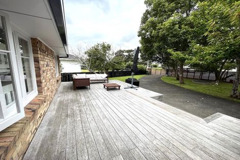 Photo of property in 21 Durham Street, Te Atatu Peninsula, Auckland, 0610