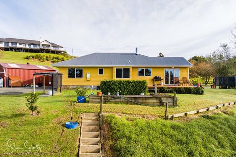 Photo of property in 16 Nikau Lane, Maungaturoto, 0520