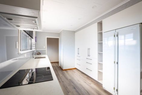 Photo of property in 11 Manu Crescent, Upper Vogeltown, New Plymouth, 4310