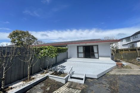 Photo of property in 1/126 Bradbury Road, Botany Downs, Auckland, 2010