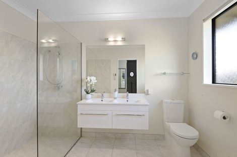 Photo of property in 2 Kowhai Drive, Darfield, 7510