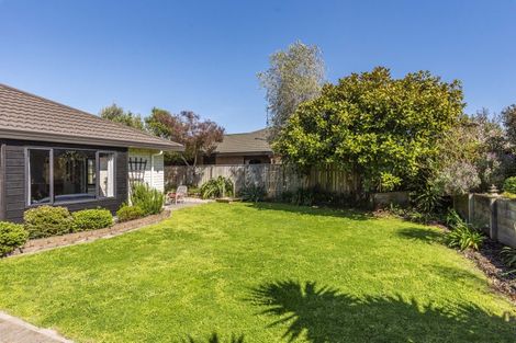 Photo of property in 47 Lorna Irene Drive, Raumati South, Paraparaumu, 5032