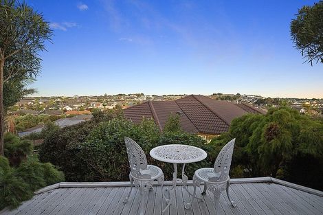 Photo of property in 17 Arthur Carwen Place, Pukekohe, 2120