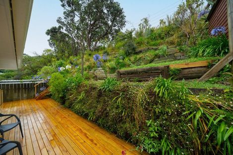 Photo of property in 2/14 Doris Gordon Crescent, Crofton Downs, Wellington, 6035