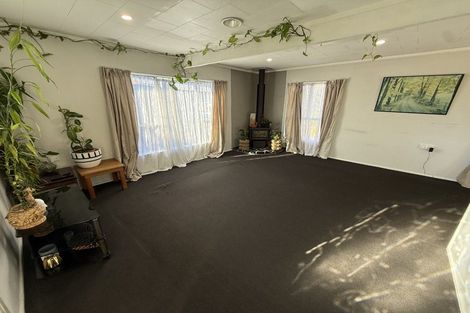 Photo of property in 1 Luxton Place, Rangiora, 7400