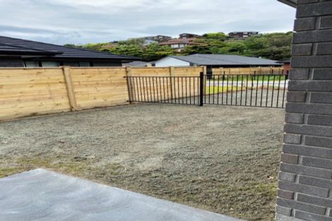 Photo of property in 4 Genoa Place, Whitby, Porirua, 5024