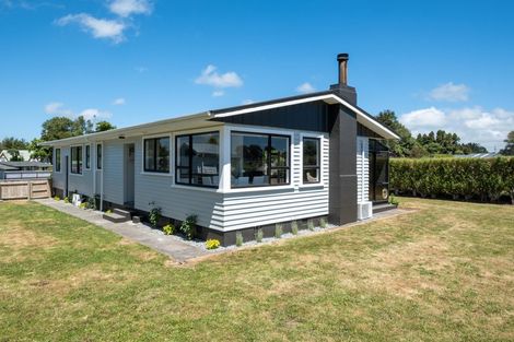 Photo of property in 15 Montjoy Street, Stratford, 4332