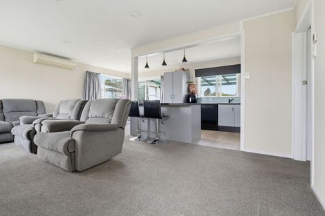 Photo of property in 6 Delphi Place, Sunnybrook, Rotorua, 3015