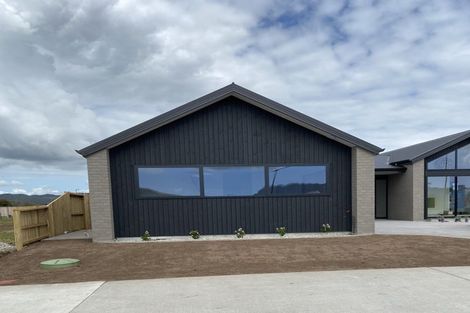 Photo of property in 44 Kitemaunga Avenue, One Tree Point, 0118