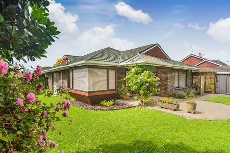 Photo of property in 112 John F Kennedy Drive, Milson, Palmerston North, 4414