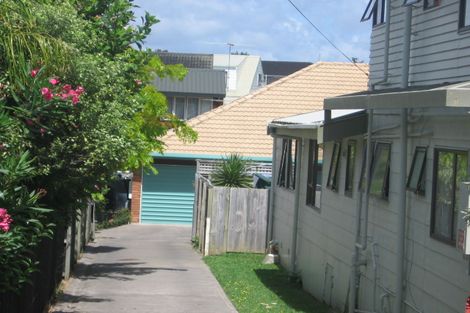 Photo of property in 1/6 Belmont Terrace, Milford, Auckland, 0620
