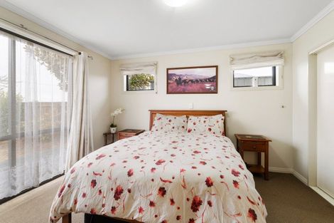 Photo of property in 5 Alpha Close, Wanaka, 9305