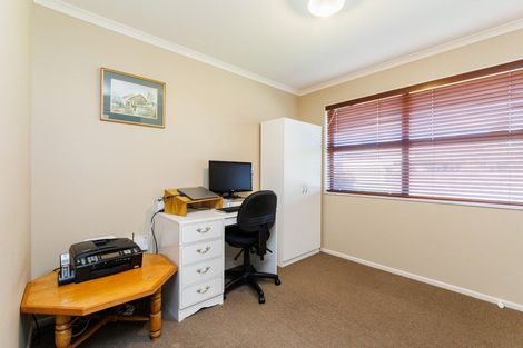 Photo of property in 14 Orlando Way, Kelvin Grove, Palmerston North, 4414