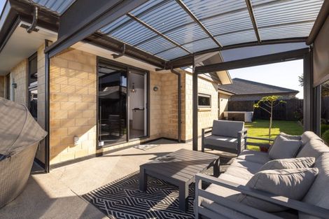 Photo of property in 8 Cupples Street, Papamoa Beach, Papamoa, 3118