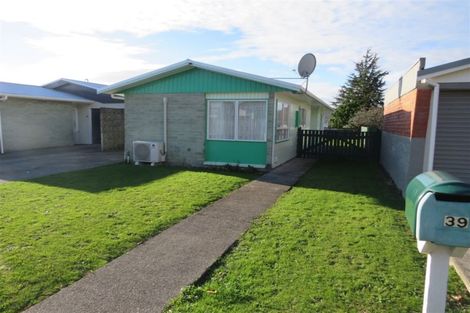 Photo of property in 39 Power Street, Levin, 5510