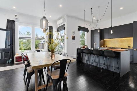 Photo of property in 250 Main Street, Greytown, 5712