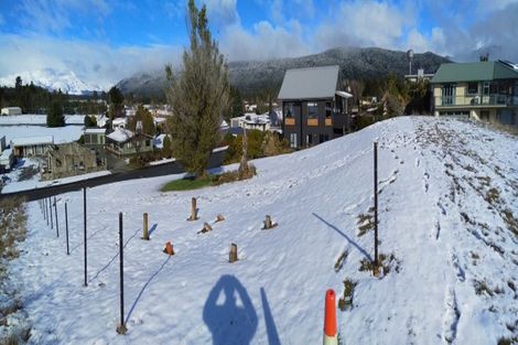 Photo of property in 19 Muriwai Drive, Manapouri, 9679