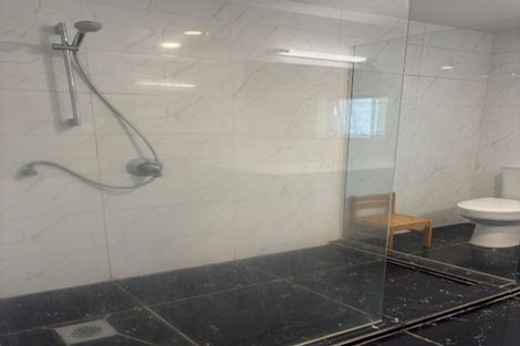 Photo of property in 1/75 Shakespeare Road, Milford, Auckland, 0620