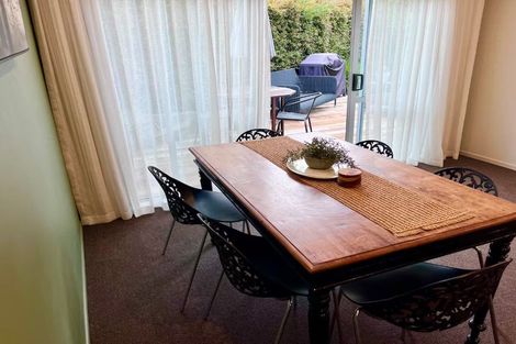 Photo of property in 2/50 Banbury Crescent, Fairfield, Hamilton, 3214