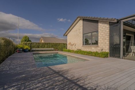 Photo of property in 3 Roseberry Place, Whitianga, 3510