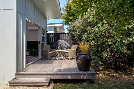 Photo of property in 24 Cologne Street, Martinborough, 5711