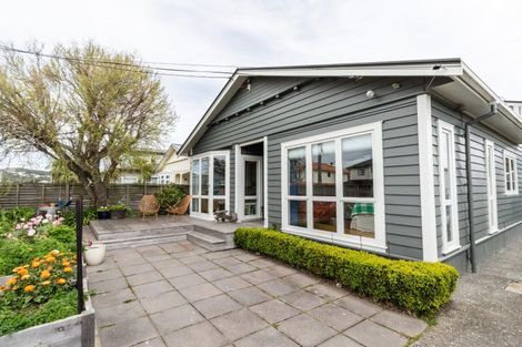 Photo of property in 35 Ellesmere Avenue, Miramar, Wellington, 6022